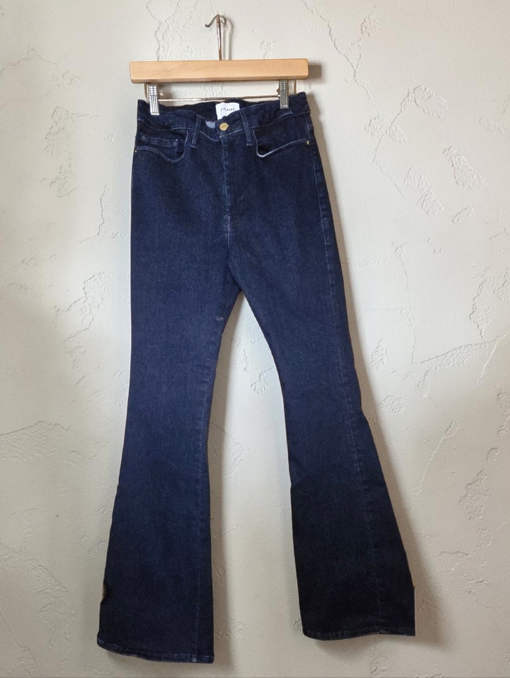 Frame Le One Flare Jeans in Keller Size 2 - 34" Inseam Long Dark Wash - Picture 5 of 12